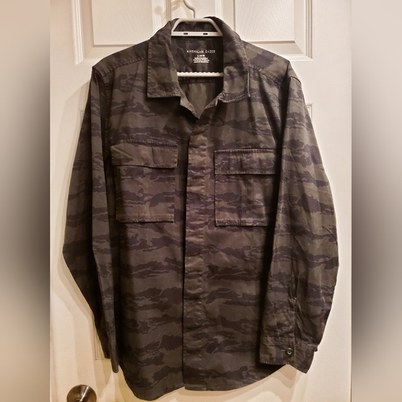 AE Tiger Camo Shacket - Picture 1 of 3